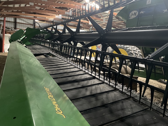 2019 John Deere 745FD Header Combine