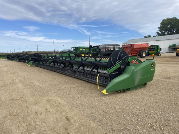 2019 John Deere 745FD Header Combine