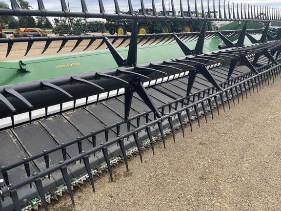 2019 John Deere 745FD Header Combine