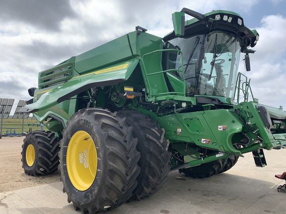 2025 John Deere X9 1000 Combine