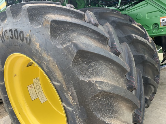 2025 John Deere X9 1000 Combine