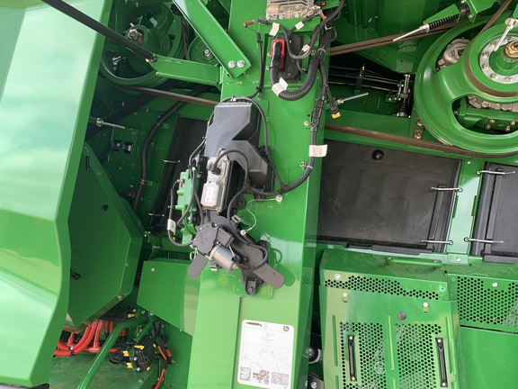 2025 John Deere X9 1000 Combine