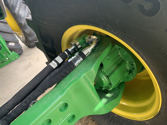 2025 John Deere X9 1000 Combine