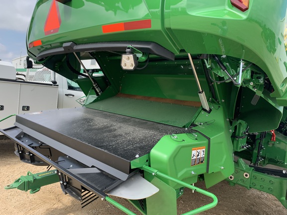 2025 John Deere X9 1000 Combine