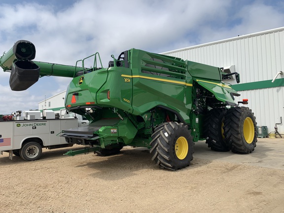2025 John Deere X9 1000 Combine