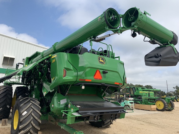 2025 John Deere X9 1000 Combine