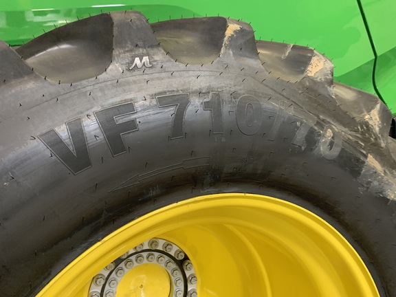 2025 John Deere X9 1000 Combine