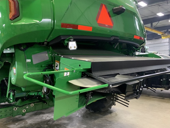 2025 John Deere X9 1000 Combine