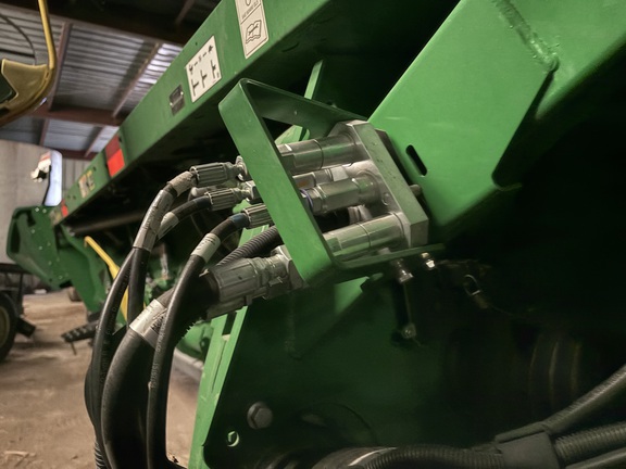 2022 John Deere RD40F Header Combine
