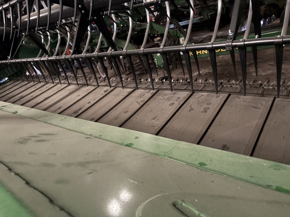 2022 John Deere RD40F Header Combine