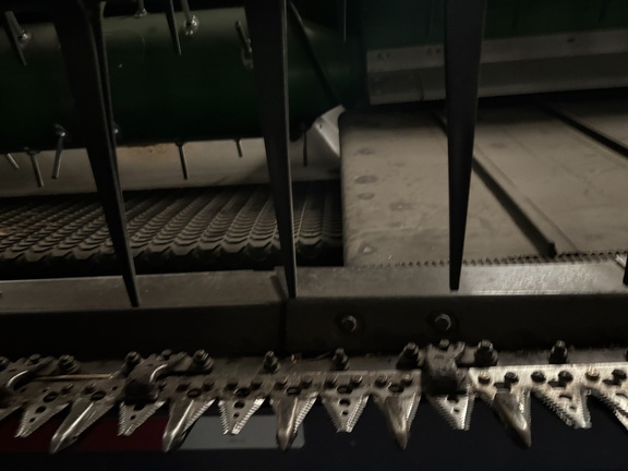 2022 John Deere RD40F Header Combine