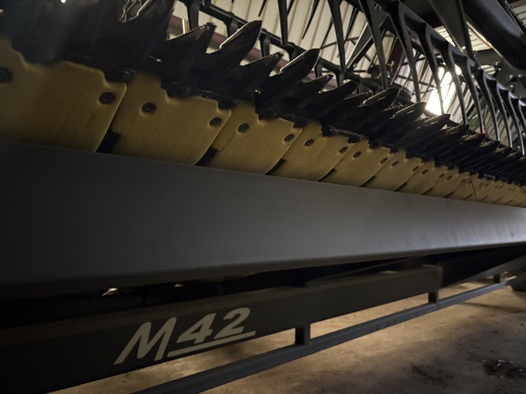 2022 John Deere RD40F Header Combine