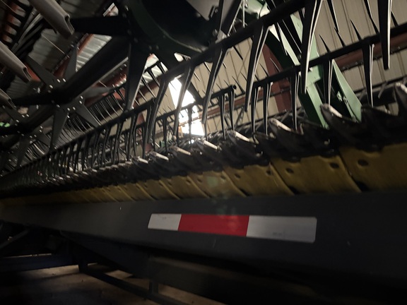 2022 John Deere RD40F Header Combine