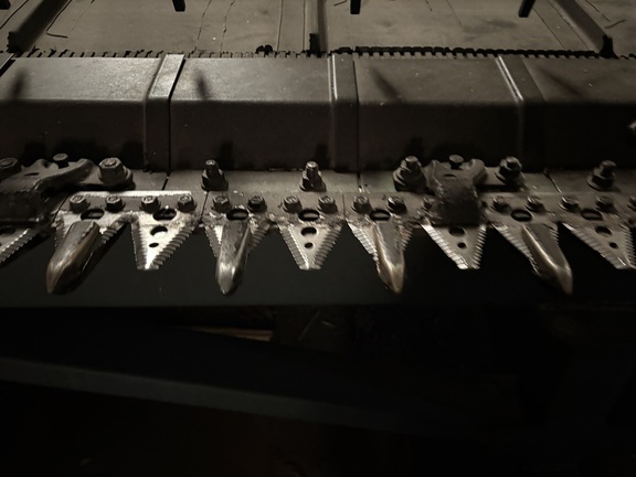 2022 John Deere RD40F Header Combine