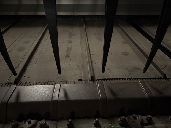 2022 John Deere RD40F Header Combine