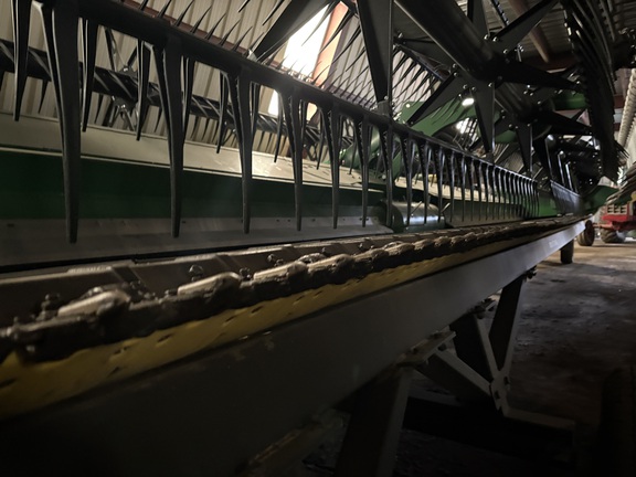 2022 John Deere RD40F Header Combine