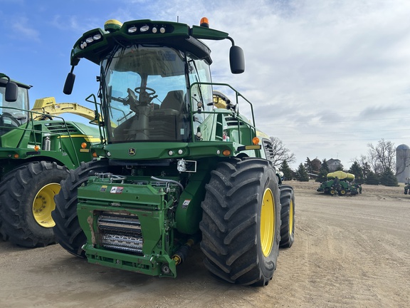 2023 John Deere 9900 Forage Harvester