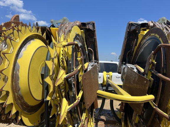 2024 John Deere 772 Header Forage
