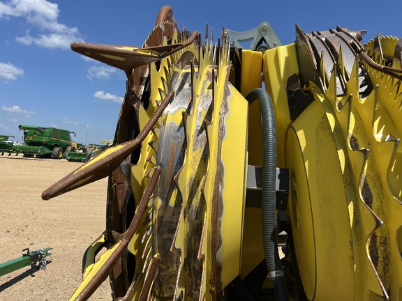 2024 John Deere 772 Header Forage