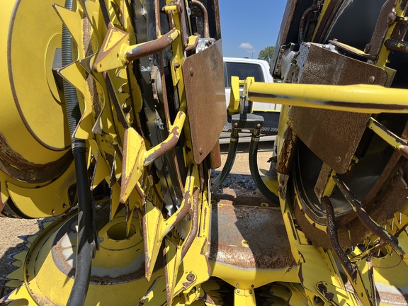 2024 John Deere 772 Header Forage