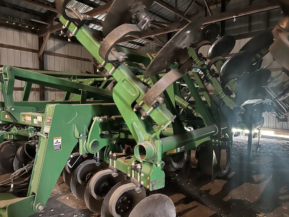 2016 John Deere 2730 Disk Ripper