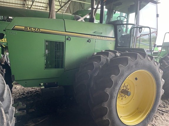 1996 John Deere 8570 Tractor 4WD