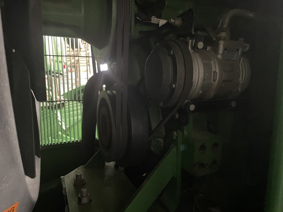 1996 John Deere 8570 Tractor 4WD