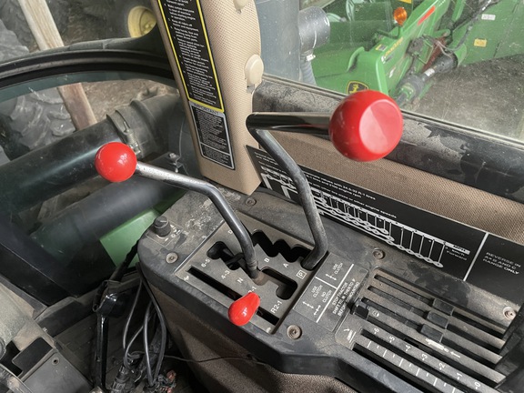 1996 John Deere 8570 Tractor 4WD