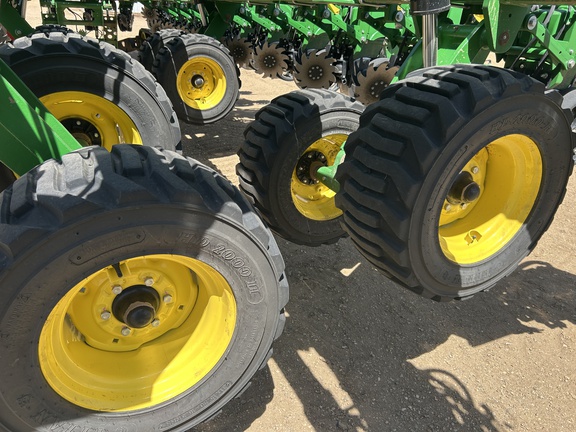 2024 John Deere DB80 Planter
