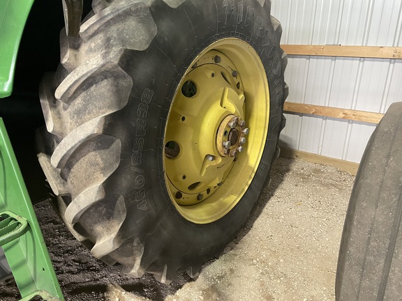 2004 John Deere 7420 Tractor