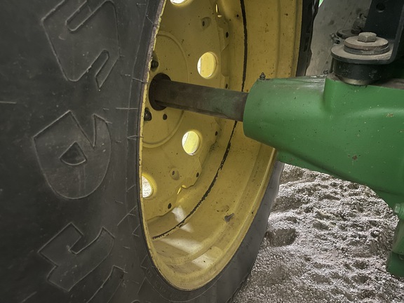 2004 John Deere 7420 Tractor