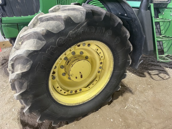 2004 John Deere 7420 Tractor