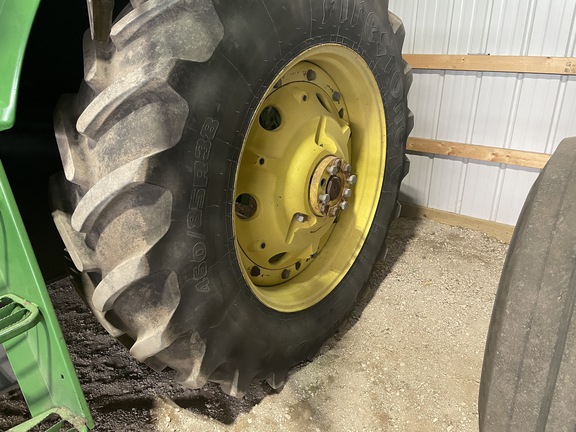 2004 John Deere 7420 Tractor