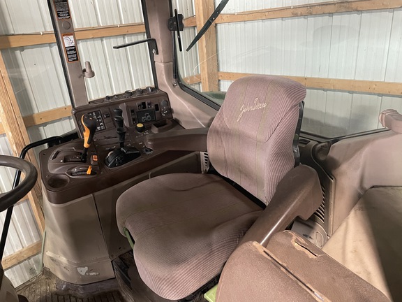 2004 John Deere 7420 Tractor