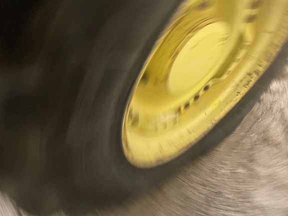 2004 John Deere 7420 Tractor