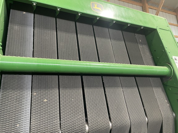 2016 John Deere 569 Baler/Round