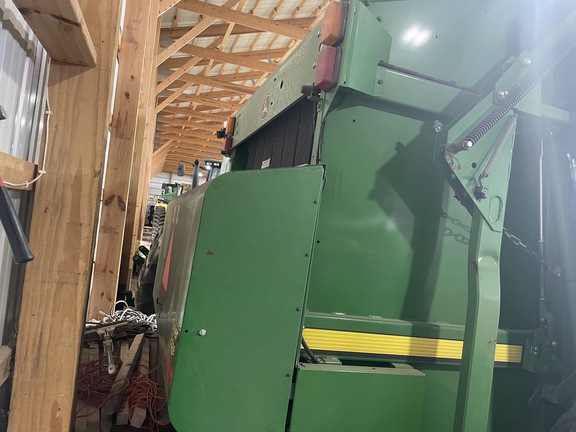 2016 John Deere 569 Baler/Round