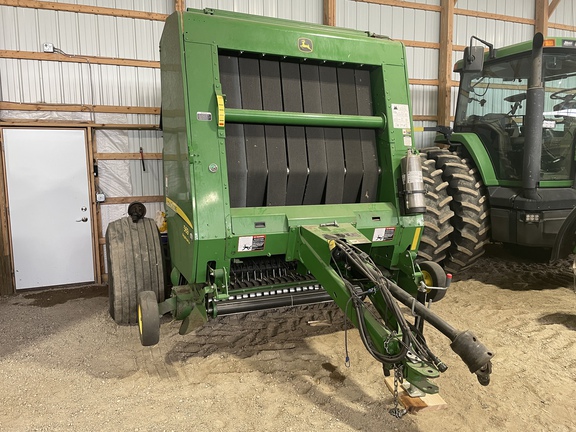 2016 John Deere 569 Baler/Round