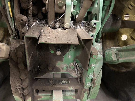 2011 John Deere 7200R Tractor