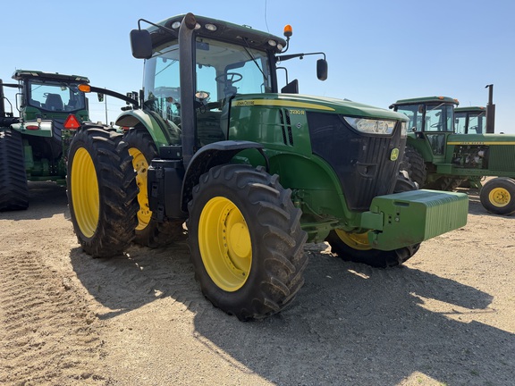 2012 John Deere 7230R Tractor