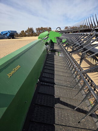 2019 John Deere 740FD Header Combine