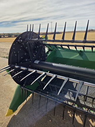 2019 John Deere 740FD Header Combine