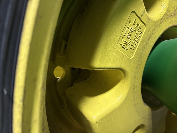 2015 John Deere 9620R Tractor 4WD