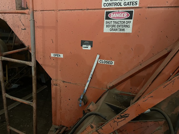 Killbros 1200 Grain Cart