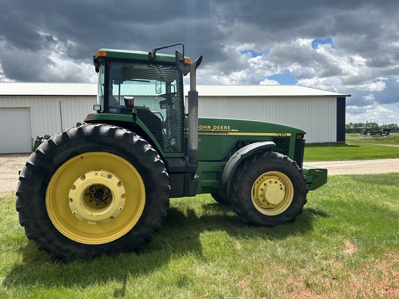2000 John Deere 8410 Tractor