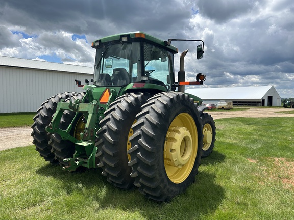 2000 John Deere 8410 Tractor