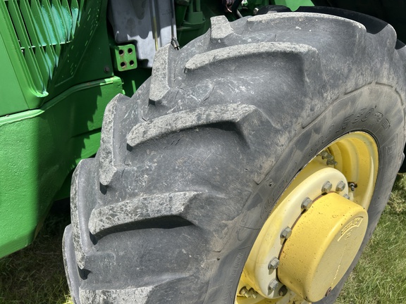 2000 John Deere 8410 Tractor