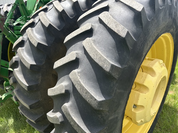 2000 John Deere 8410 Tractor