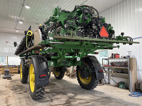 2024 John Deere 616R Sprayer/High Clearance