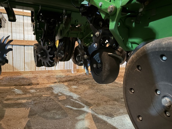 2019 John Deere 1775NT Planter